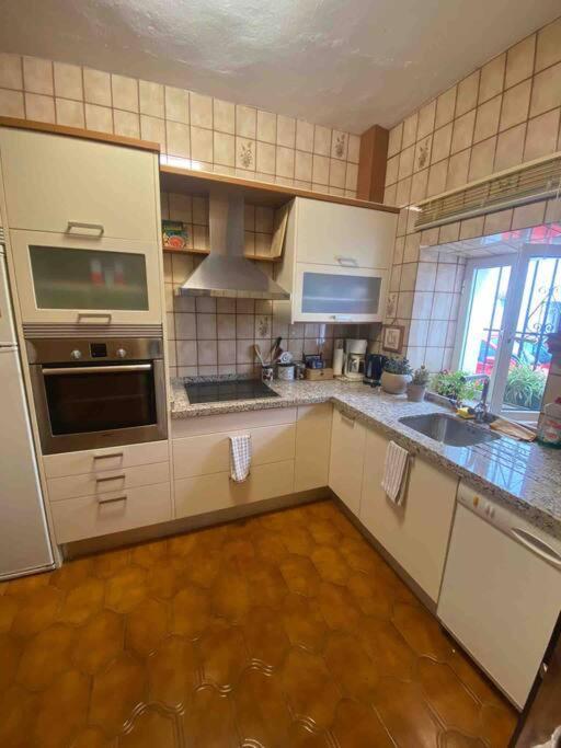 Charming 4 Bedroom Village Home With Patio Mijas Exterior photo